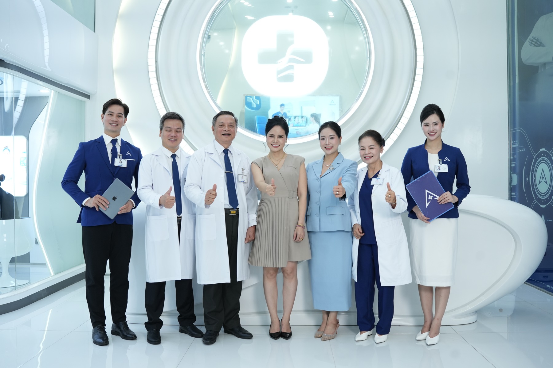 Ảnh chụp thực từ tư liệu phòng khám Dr. Tiến