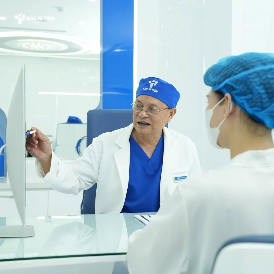 Tạo hình môi bé có cần cắt chỉ không